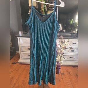 Chic Me Shimmering Teal Midi Dress